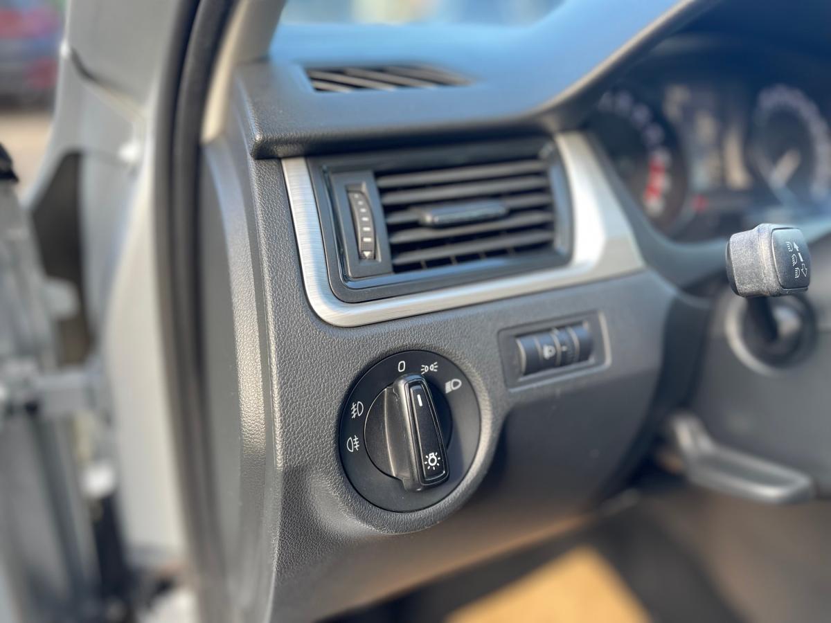 skoda-rapid-spaceback-2017-diesel-1422cc