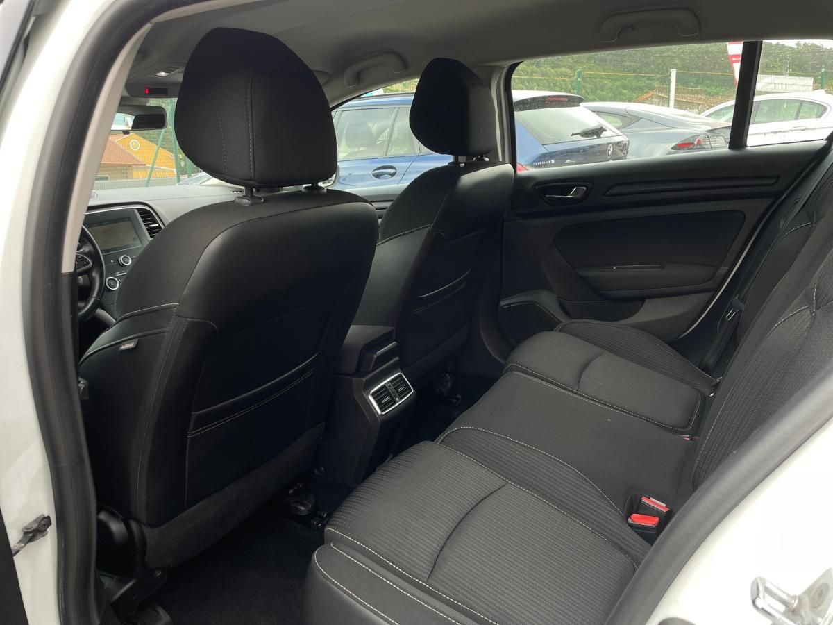 renault-megane-sport-tourer-2017-diesel-1461cc