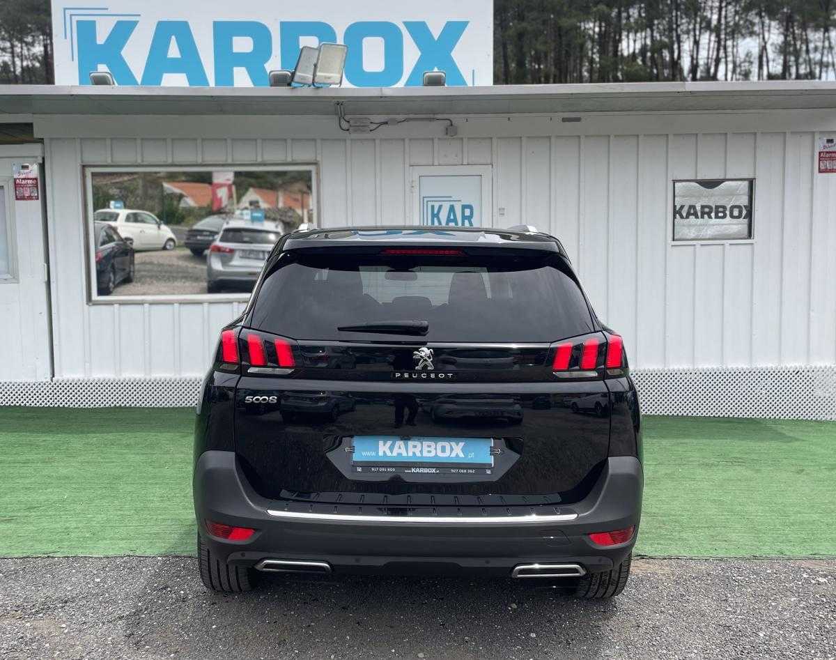 peugeot-5008-2018-diesel-1499cc