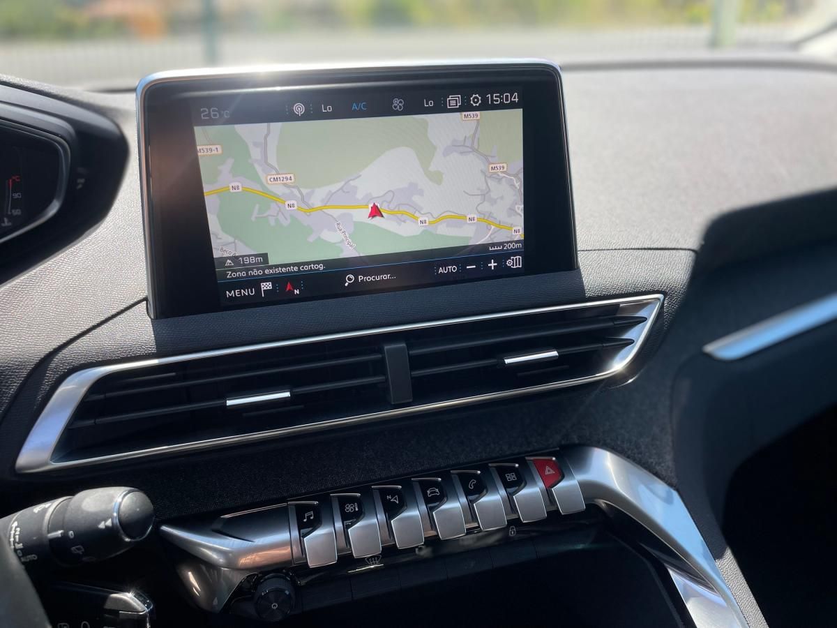 peugeot-5008-2018-diesel-1499cc