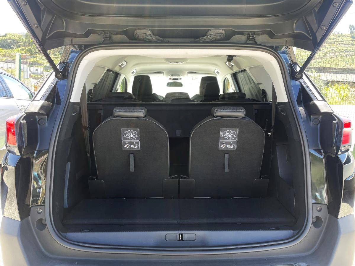 peugeot-5008-2018-diesel-1499cc