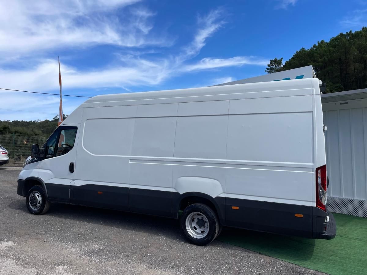 iveco-daily-2021-diesel-2998cc