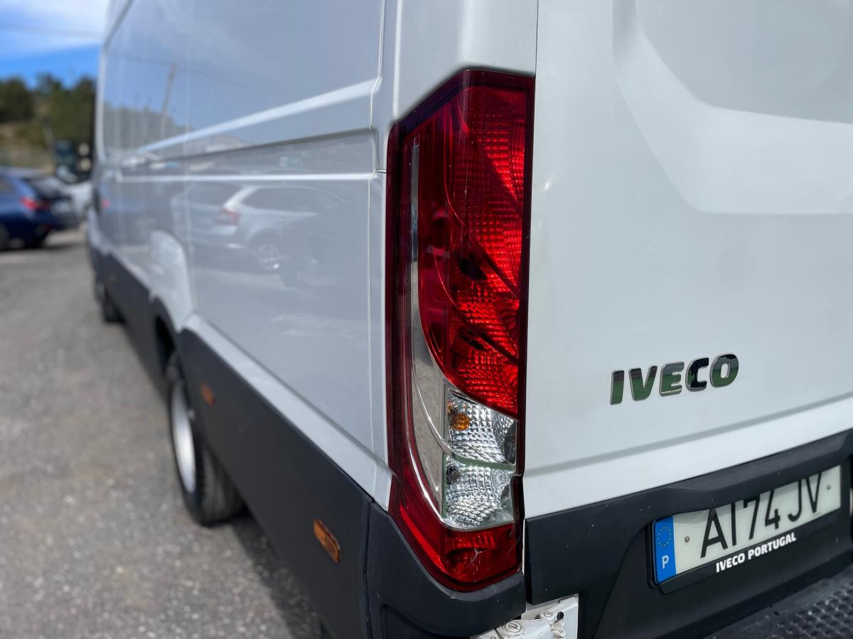 iveco-daily-2021-diesel-2998cc