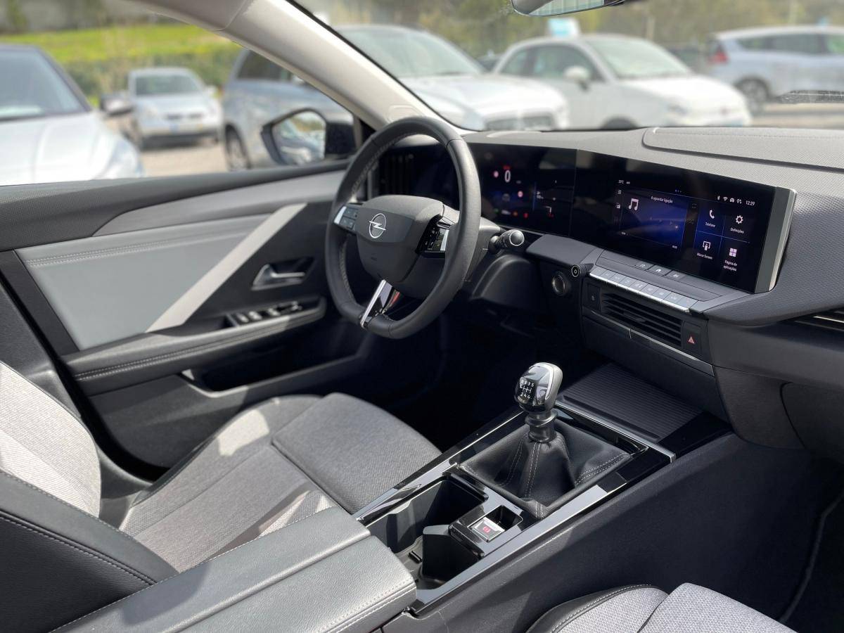 opel-astra-2023-gasolina-1199cc