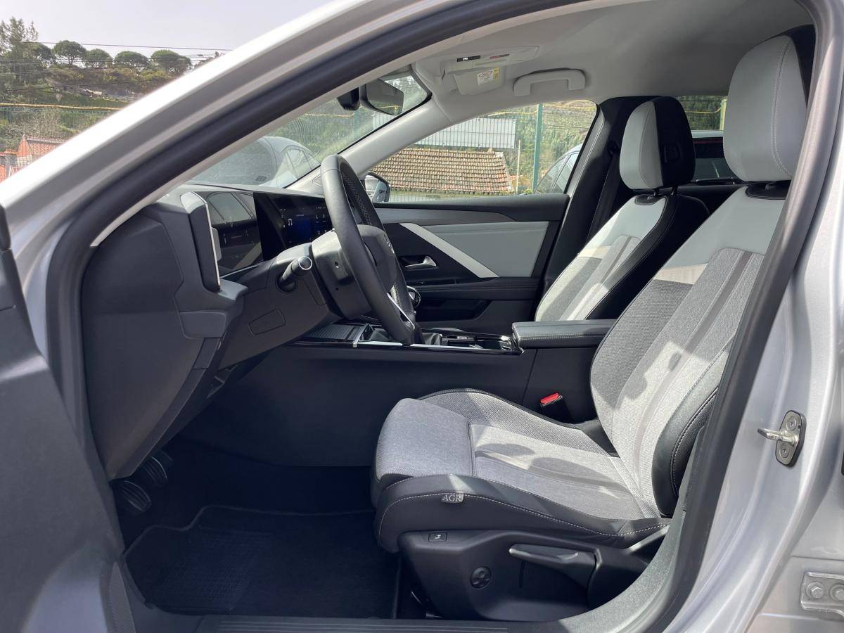opel-astra-2023-gasolina-1199cc