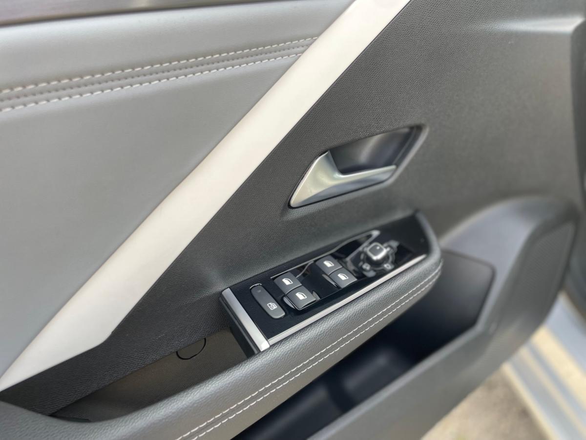 opel-astra-2023-gasolina-1199cc