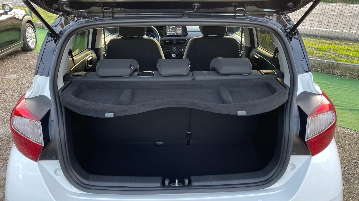 hyundai-i10-2023-gasolina-998cc
