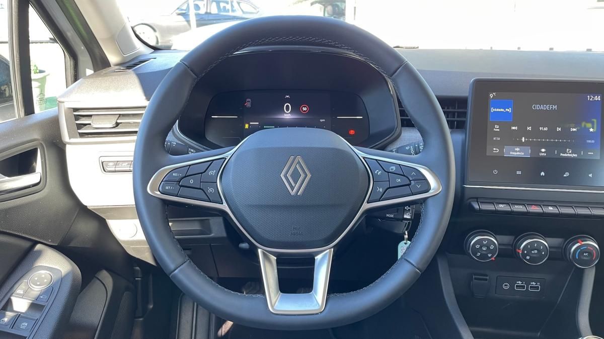 renault-clio-2025-gasolina-999cc