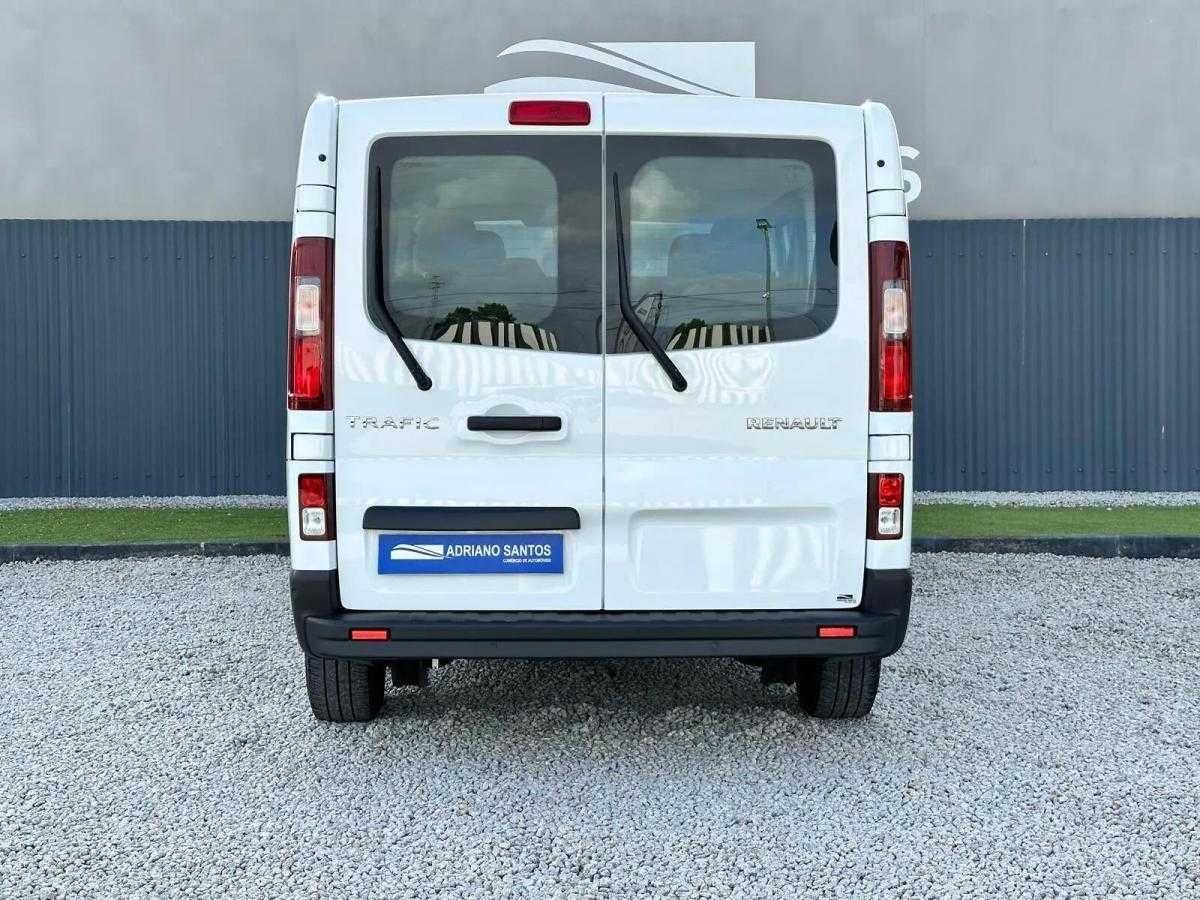 renault-trafic-2023-diesel-1997cc
