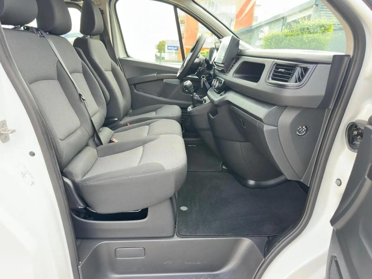 renault-trafic-2023-diesel-1997cc