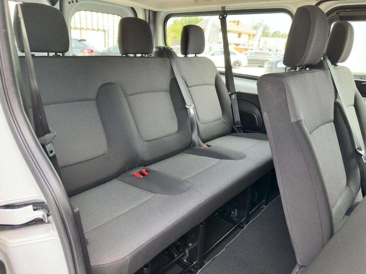 renault-trafic-2023-diesel-1997cc