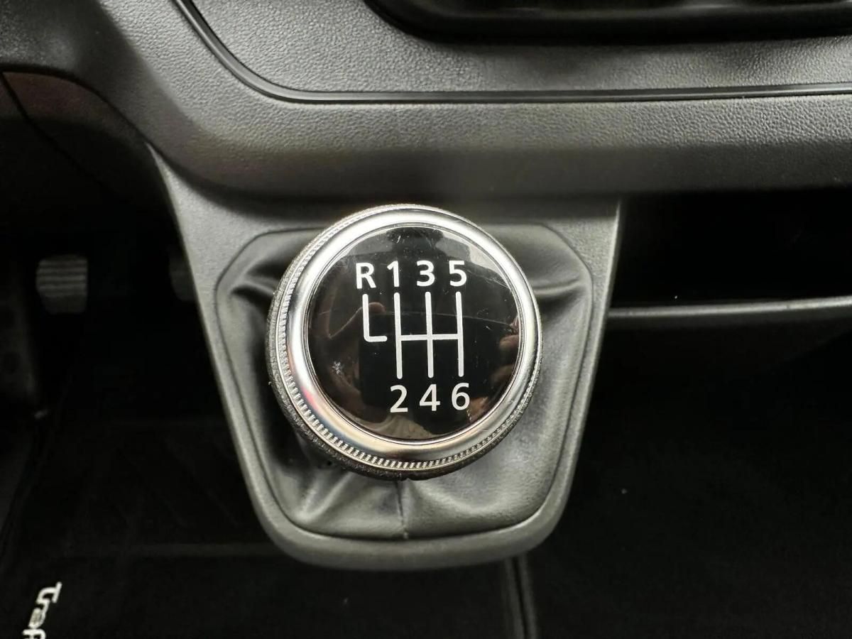 renault-trafic-2023-diesel-1997cc