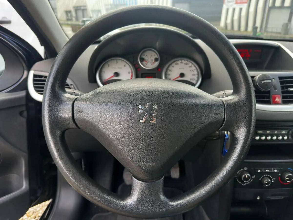 peugeot-207-2010-diesel-1560cc