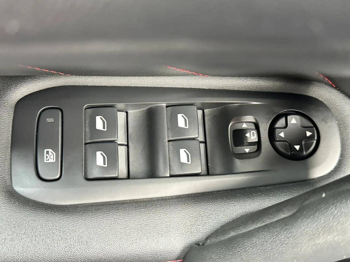 peugeot-308-sw-2021-diesel-1499cc