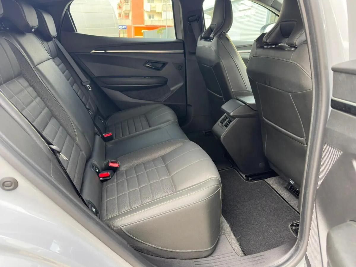 renault-megane-e-tech-2025-eletrico-0cc