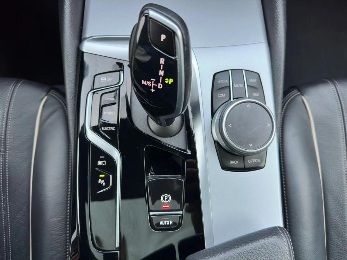 bmw-serie-5-530e-2022-hibrido-a-gasolina-1995cc