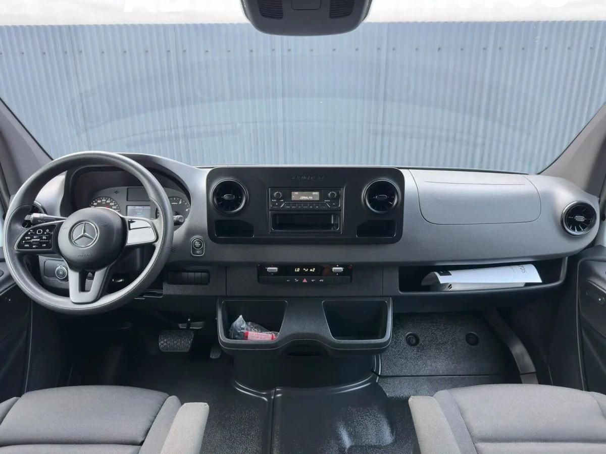 mercedes-benz-sprinter-215-cdi-2021-diesel-1950cc