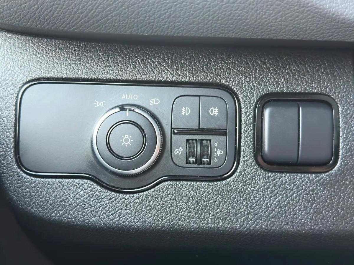 mercedes-benz-sprinter-215-cdi-2021-diesel-1950cc
