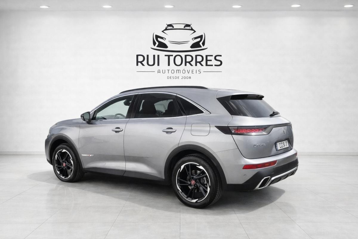 ds-ds-7-crossback-2021-hibrido-1598cc