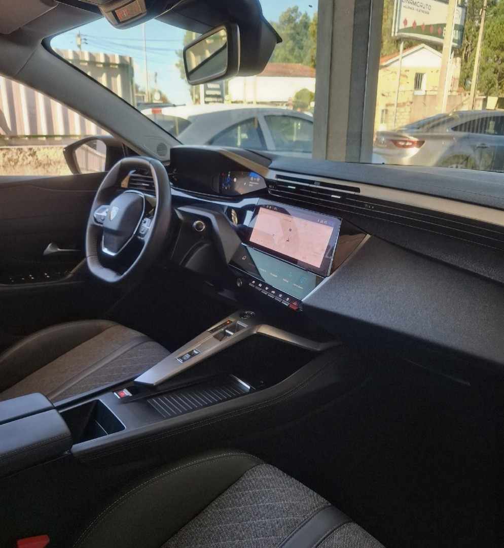 peugeot-408-2023-hibrido-1598cc