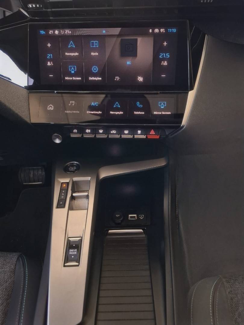 peugeot-408-2023-hibrido-1598cc