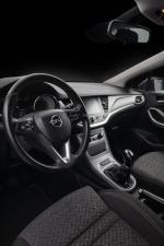 opel-astra-sport-tourer-2016-diesel-1598cc