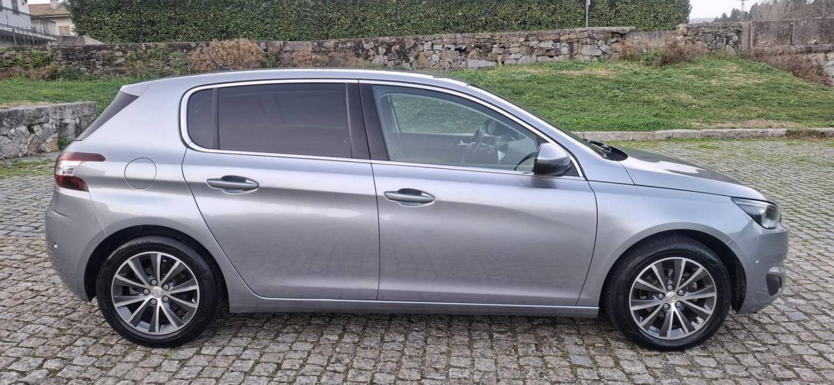 peugeot-308-2017-gasolina-1199cc