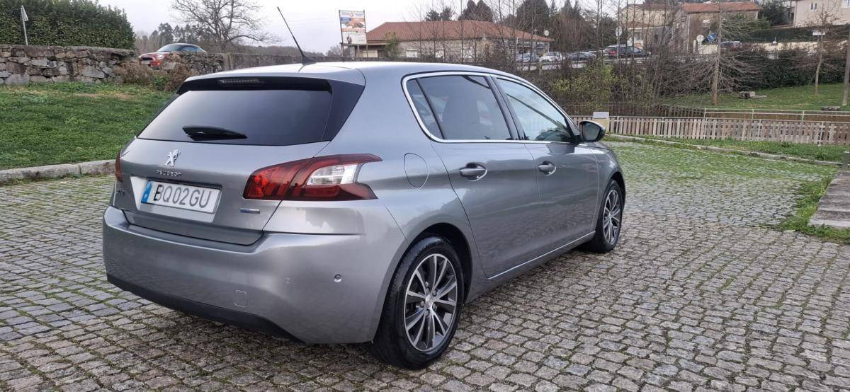 peugeot-308-2017-gasolina-1199cc