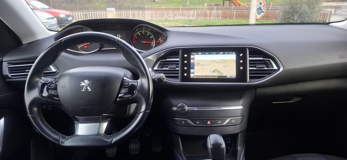peugeot-308-2017-gasolina-1199cc