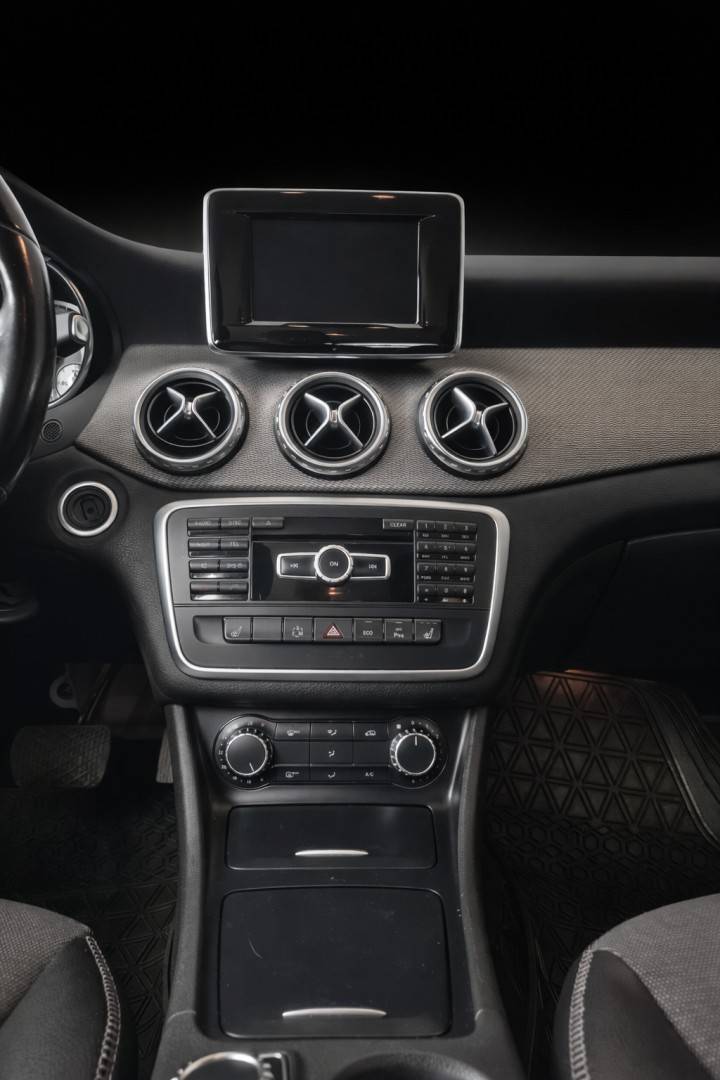mercedes-benz-gla-2014-diesel-2143cc