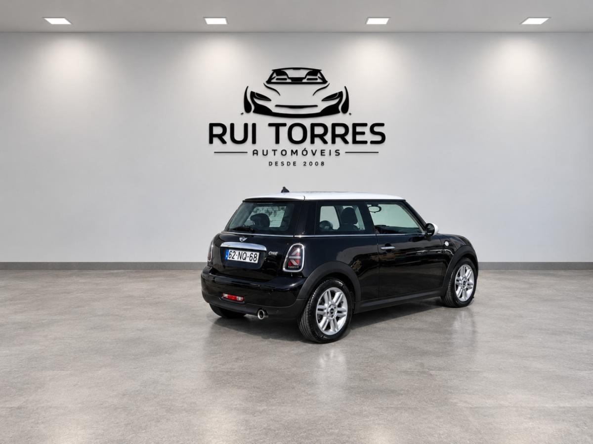 mini-cooper-2013-gasolina-1598cc