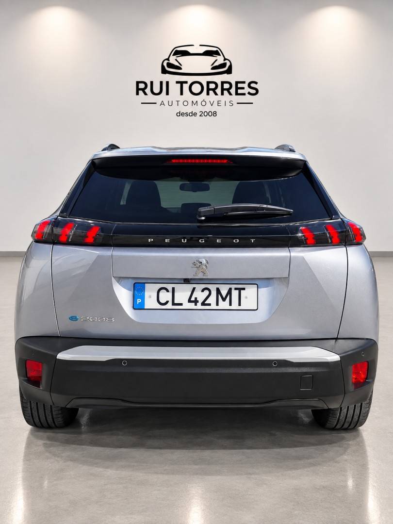 peugeot-e-2008-2022-eletrico-0cc