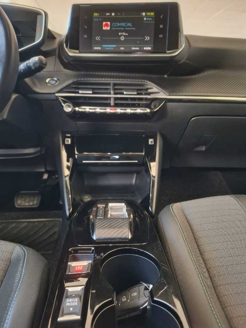 peugeot-e-2008-2022-eletrico-0cc