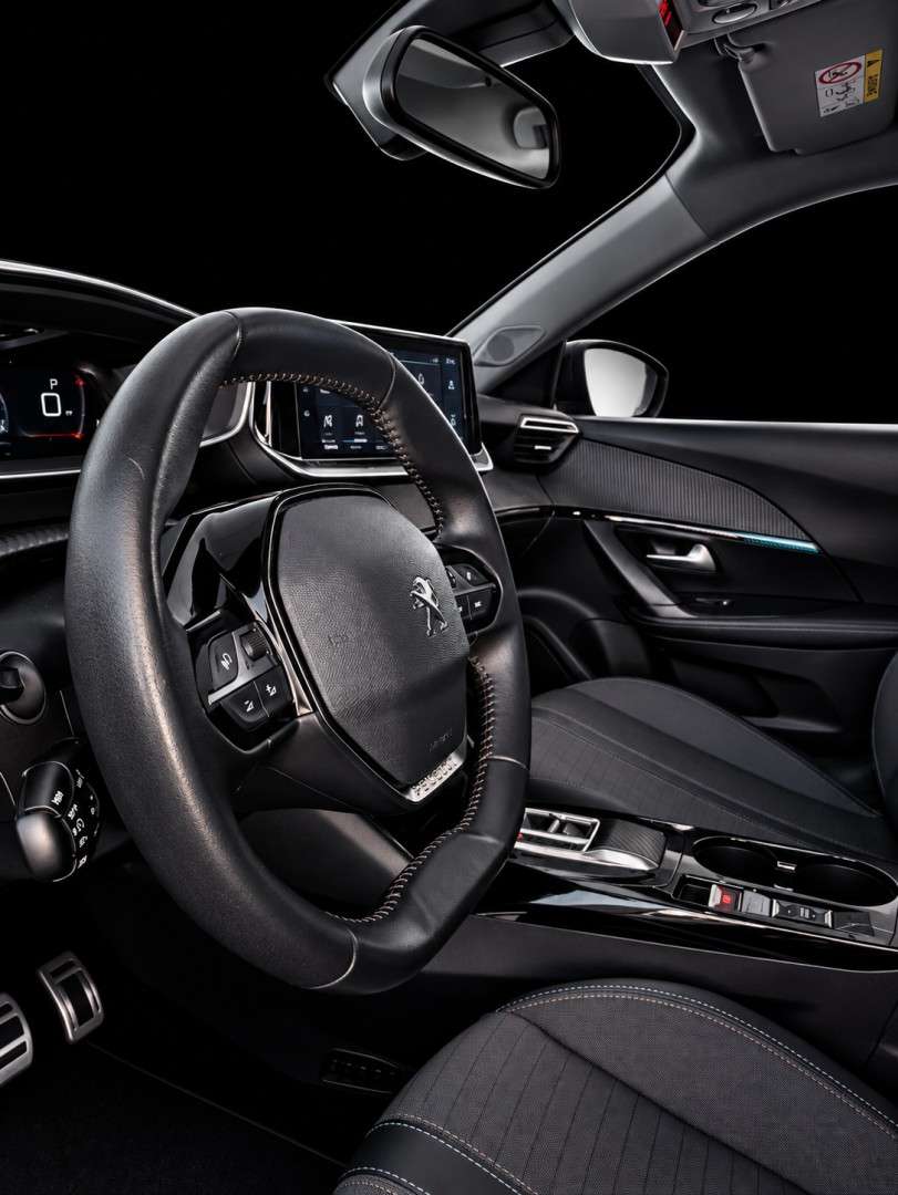 peugeot-e-2008-2022-eletrico-0cc