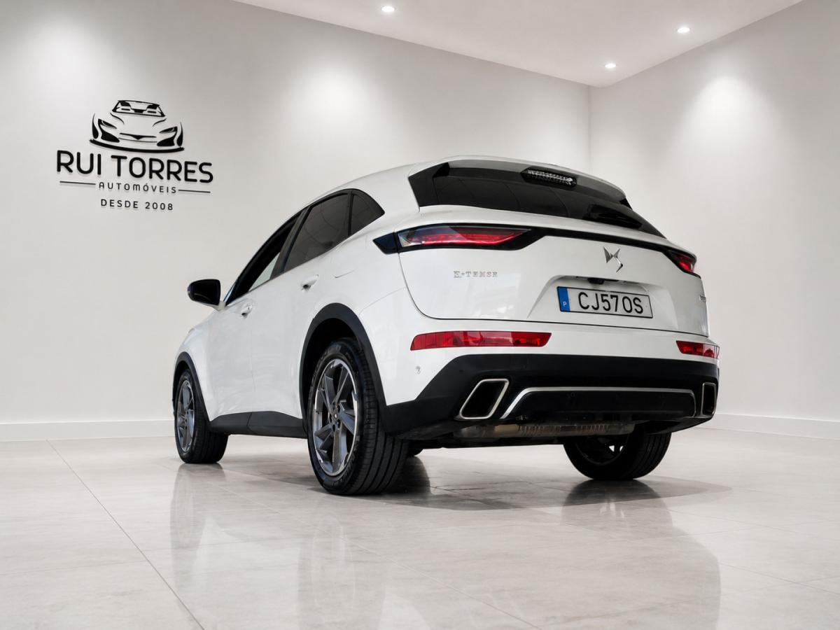 ds-ds-7-crossback-2022-hibrido-1598cc
