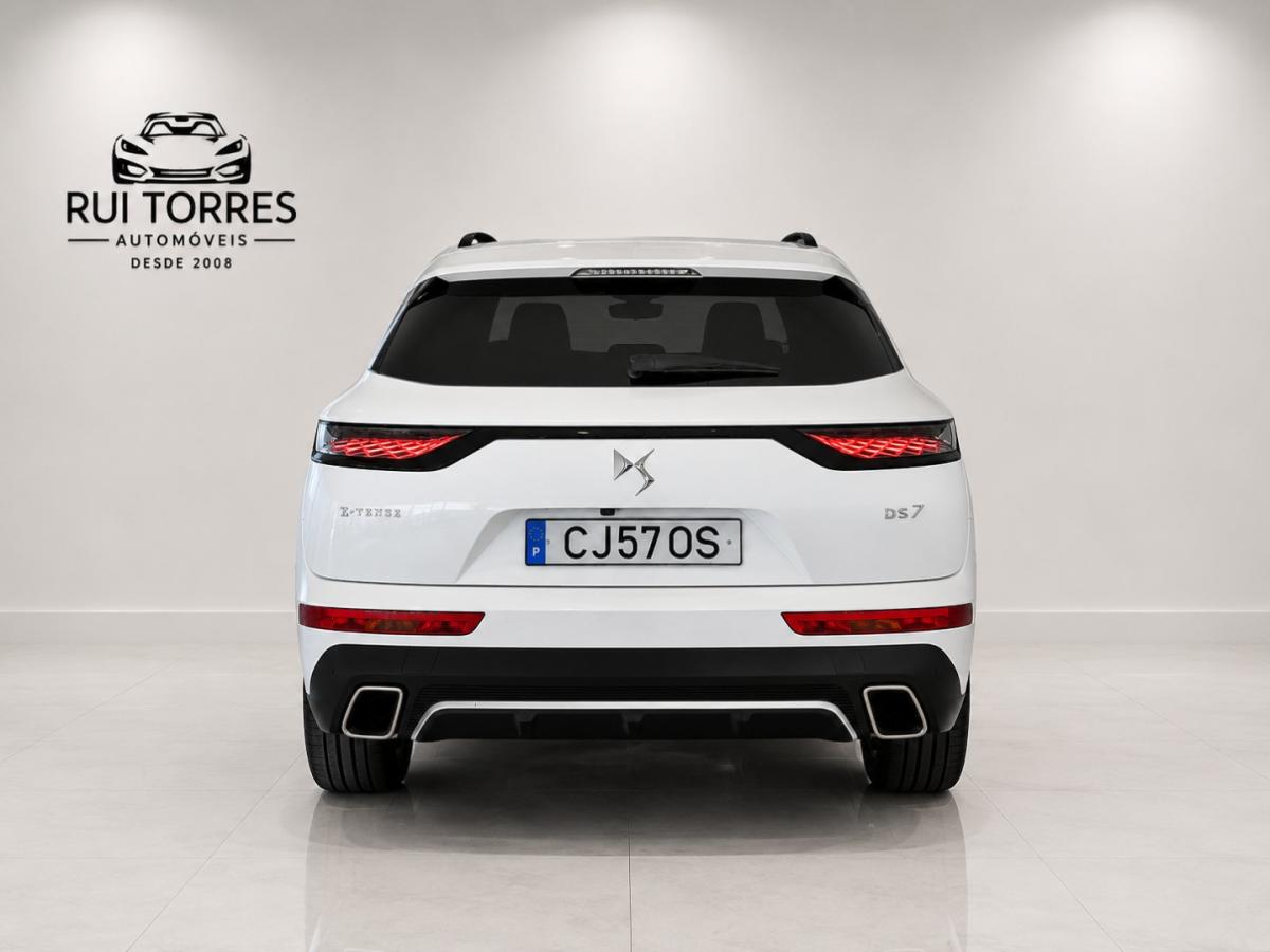ds-ds-7-crossback-2022-hibrido-1598cc
