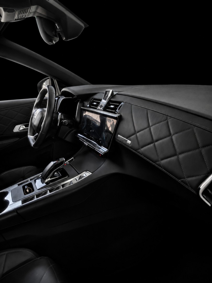 ds-ds-7-crossback-2022-hibrido-1598cc