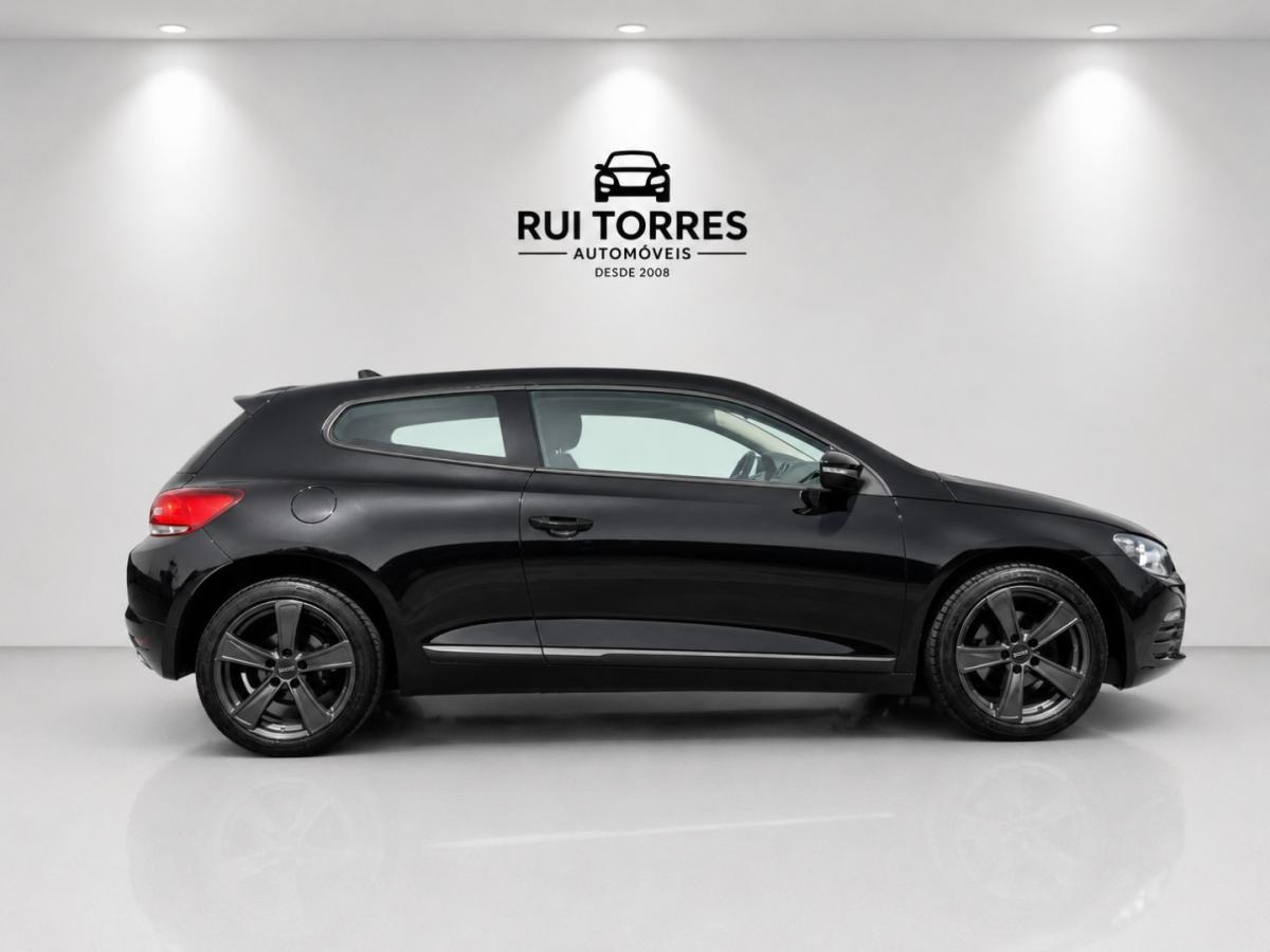 volkswagen-scirocco-2011-diesel-1968cc