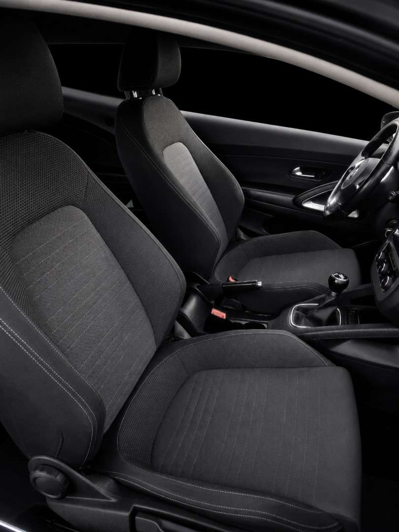 volkswagen-scirocco-2011-diesel-1968cc