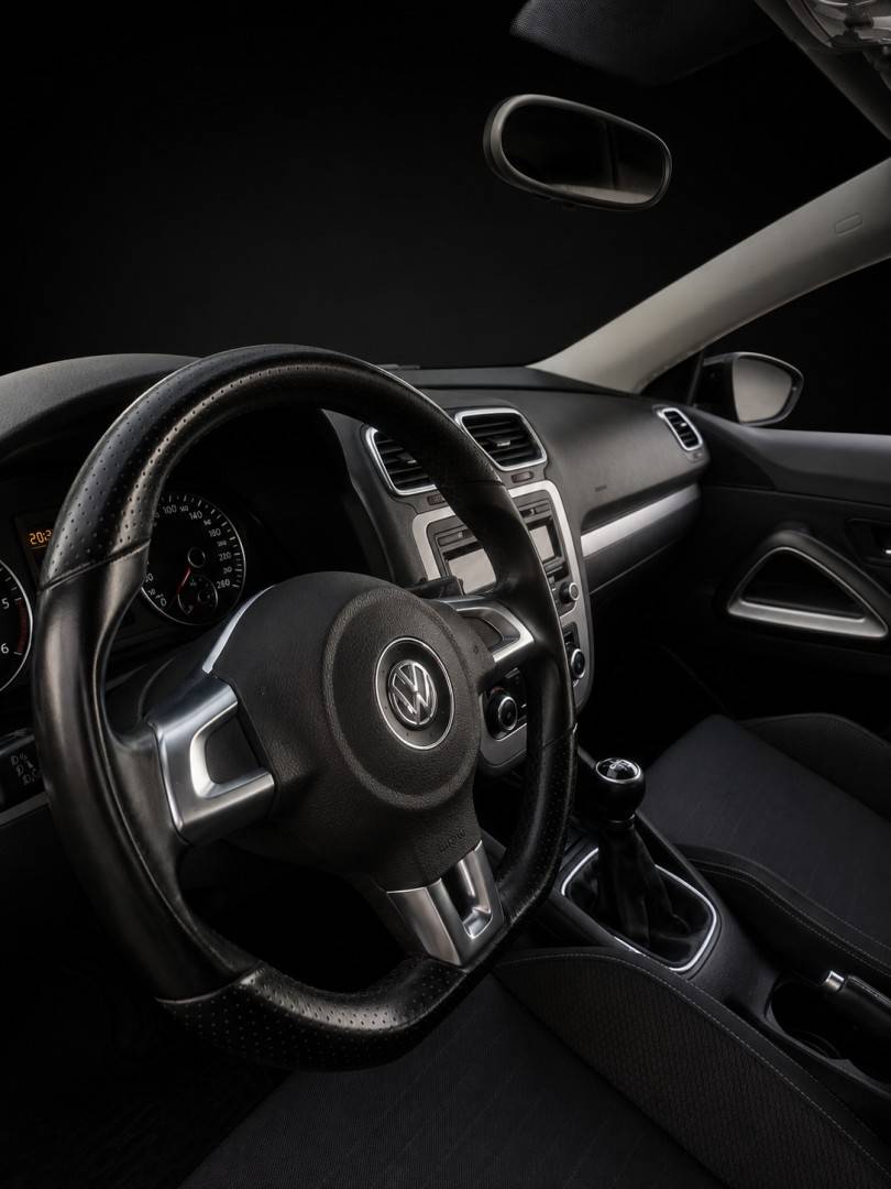 volkswagen-scirocco-2011-diesel-1968cc