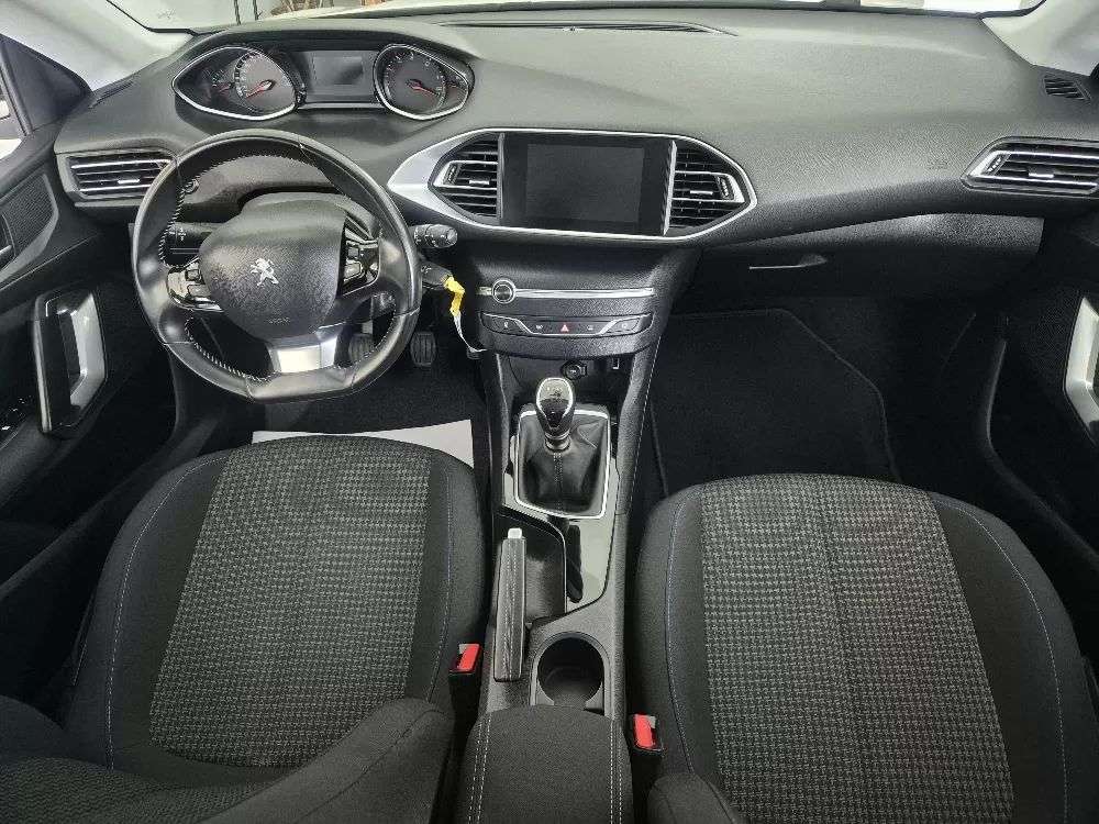 peugeot-308-sw-2020-diesel-1499cc