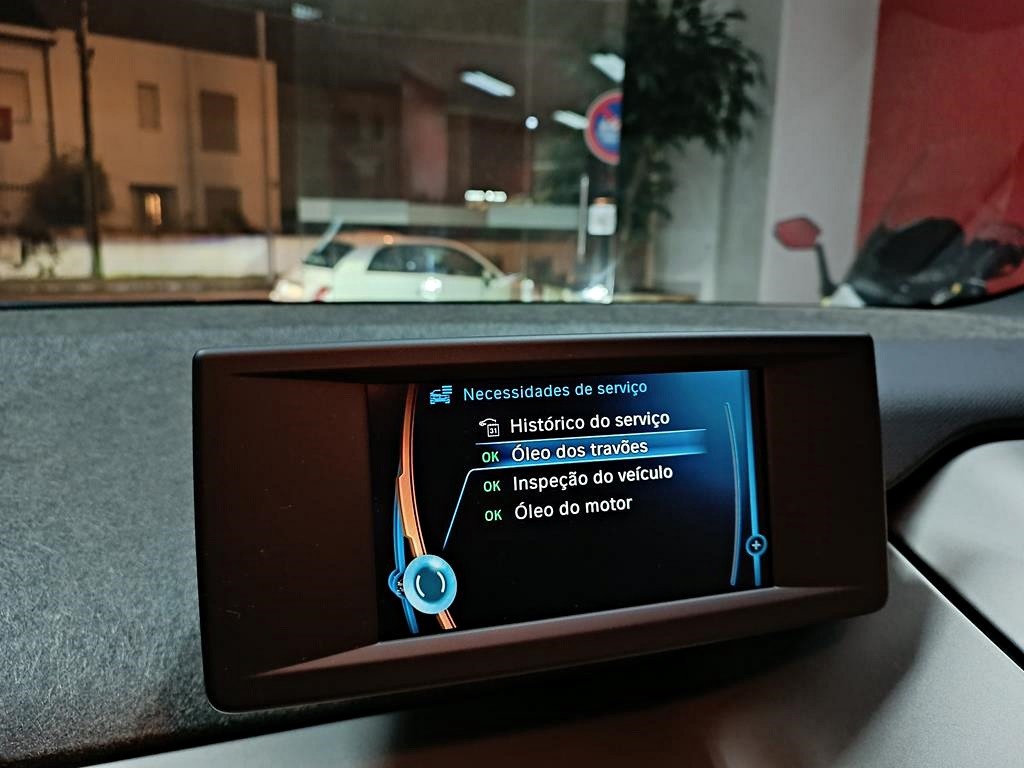 bmw-i3-2018-eletrico-647cc