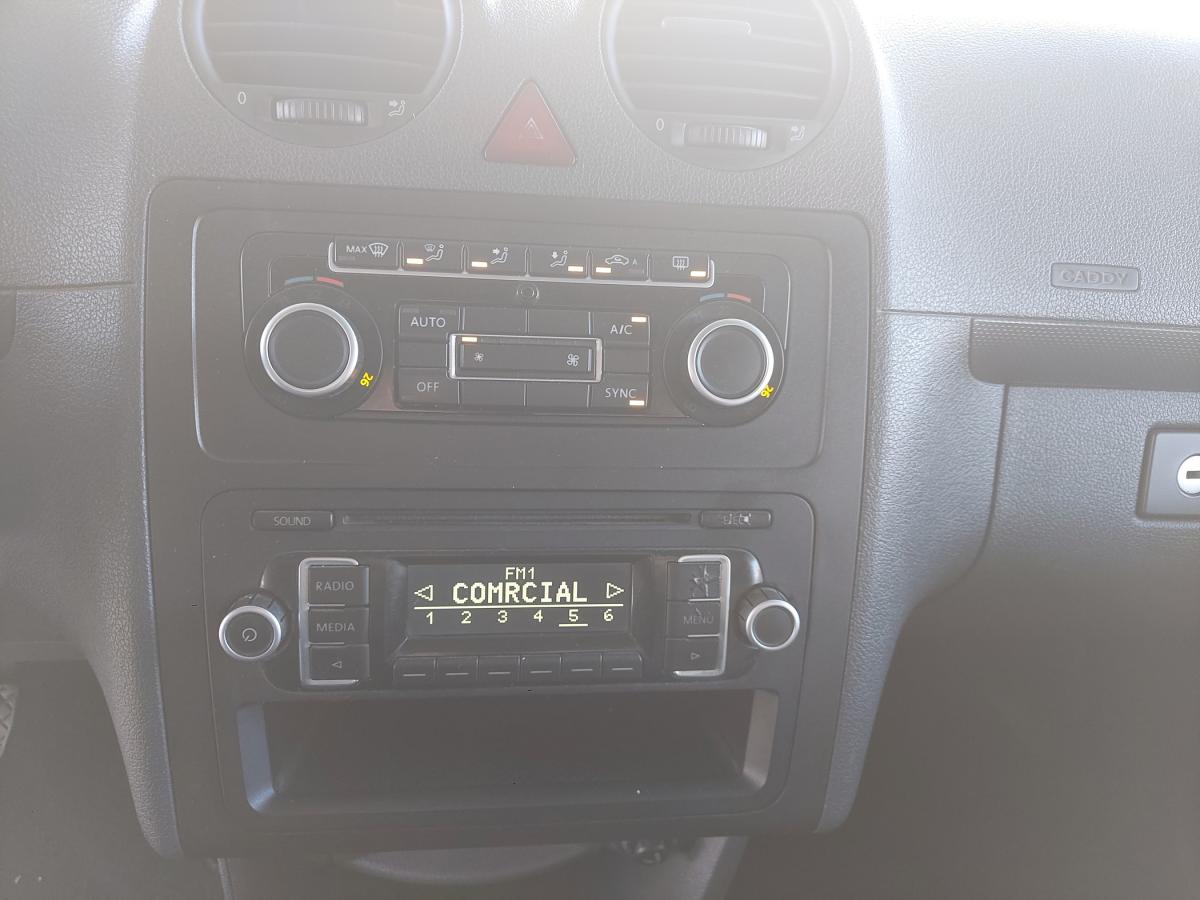 volkswagen-caddy-2011-diesel-1598cc