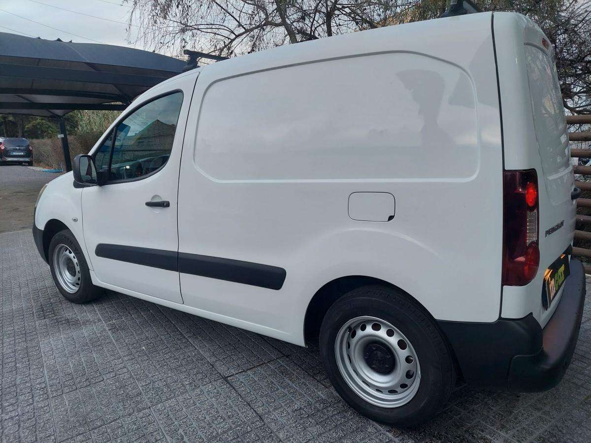 peugeot-partner-2018-diesel-1560cc