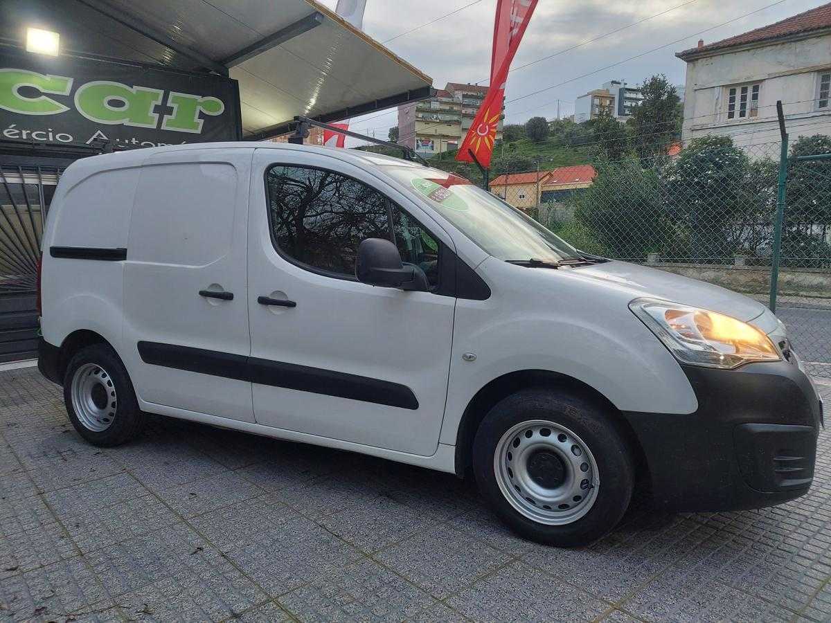 peugeot-partner-2018-diesel-1560cc