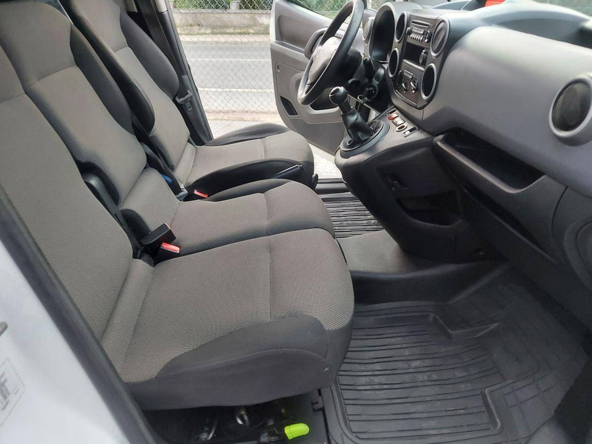 peugeot-partner-2018-diesel-1560cc