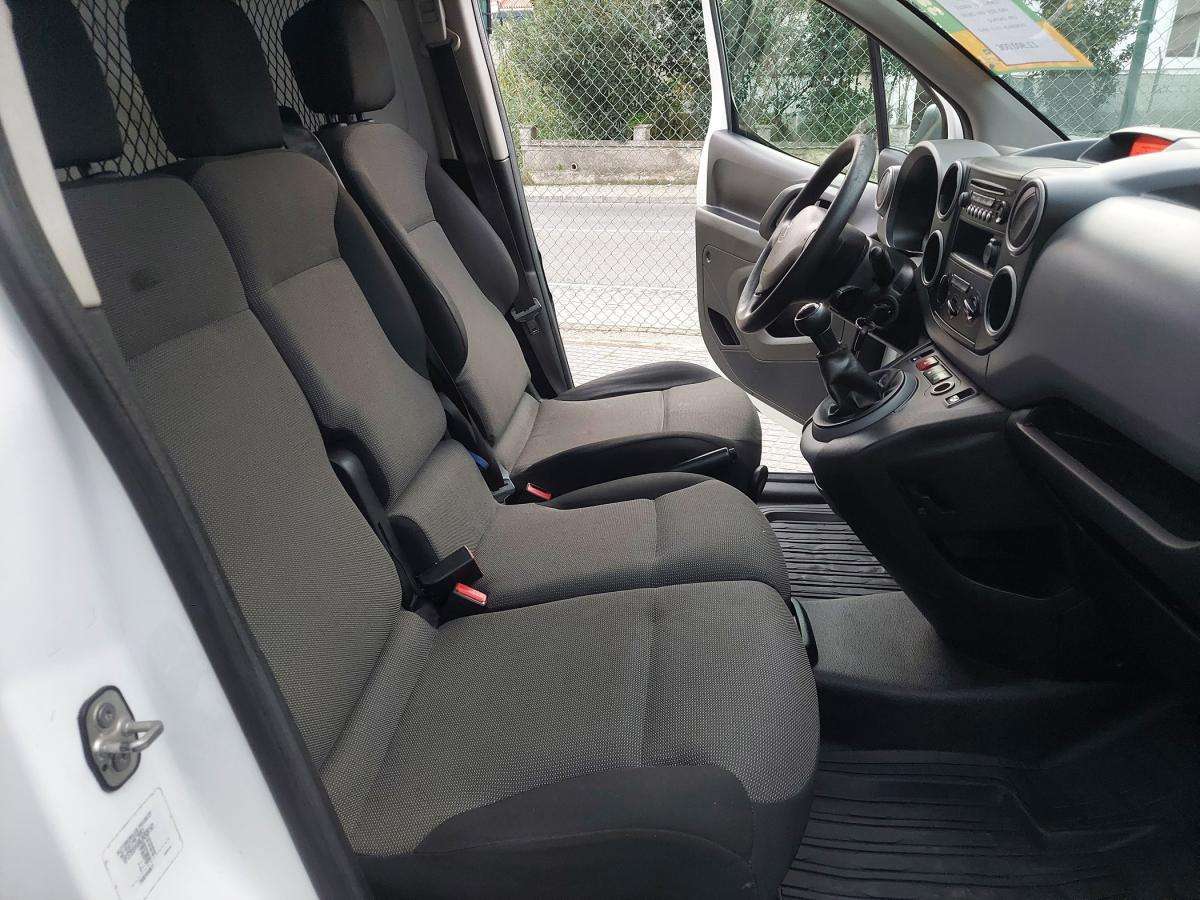 peugeot-partner-2018-diesel-1560cc