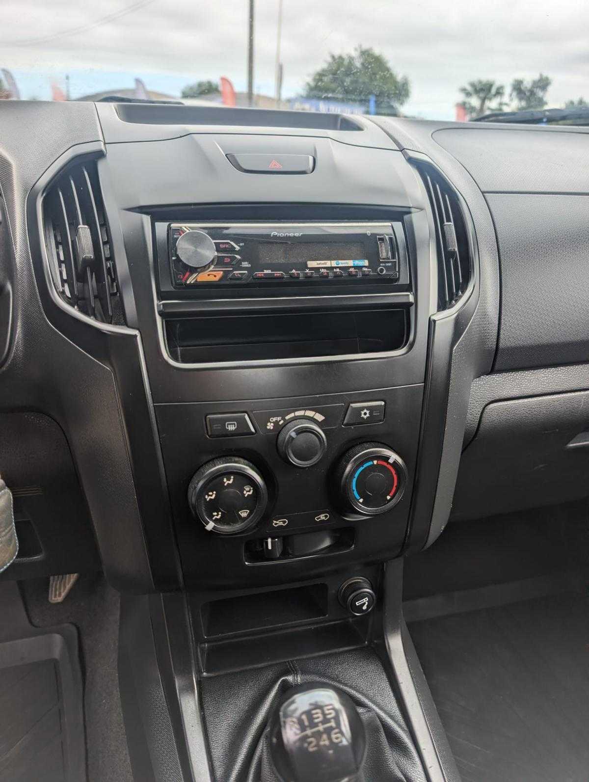 isuzu-d-max-2018-diesel-1898cc