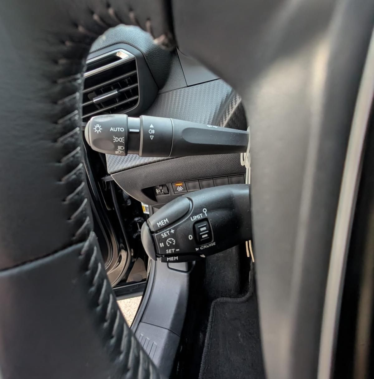 peugeot-2008-2021-diesel-1499cc