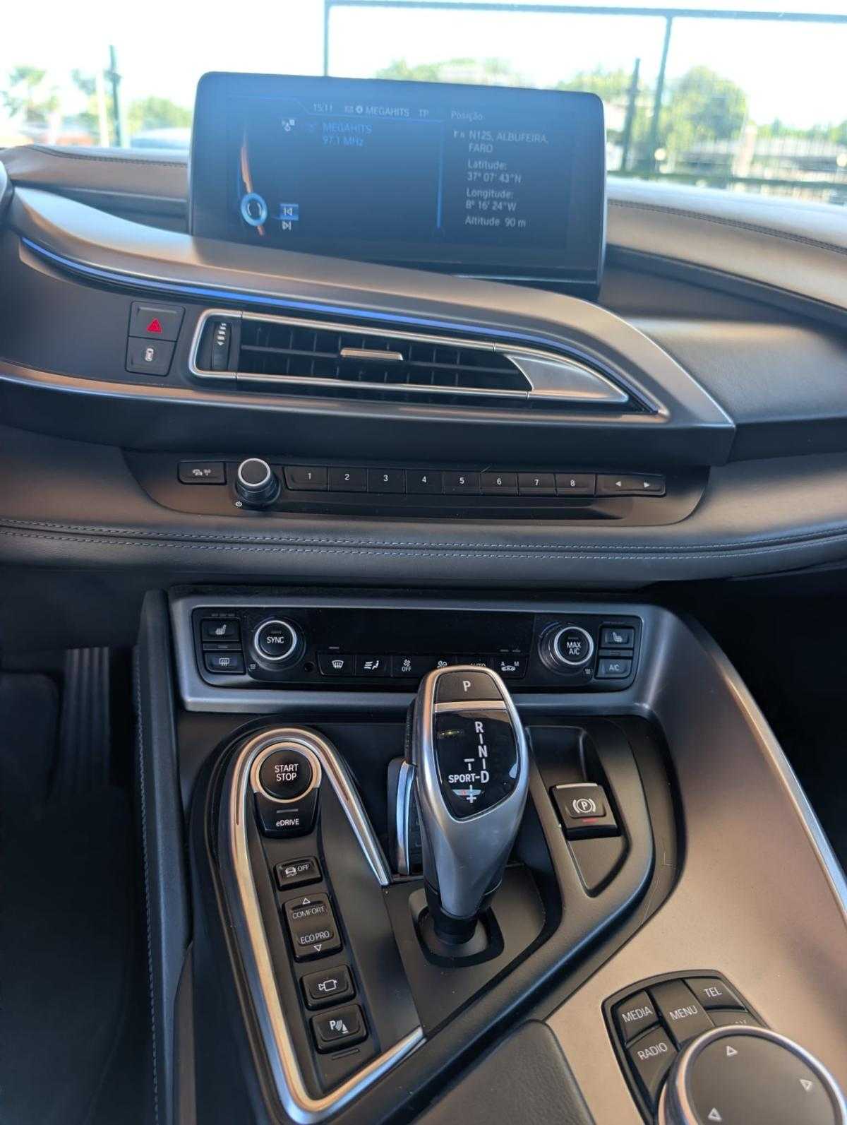 bmw-i8-2016-hibrido-a-gasolina-1499cc